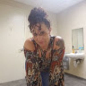 Meet your Posher, Sherry